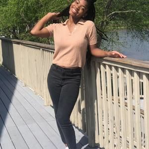 Meet your Posher, Cay